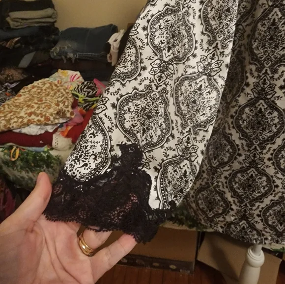 Women's Sleepwear - Picture 7 of 16